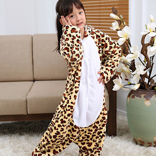 Zachte Leopard Bear Kids Kigurumi Animal Pyjama Rompers Flanel Een stuk Nachtkleding Jongens Cosplay Party Halloween Kostuum Jumpsuit