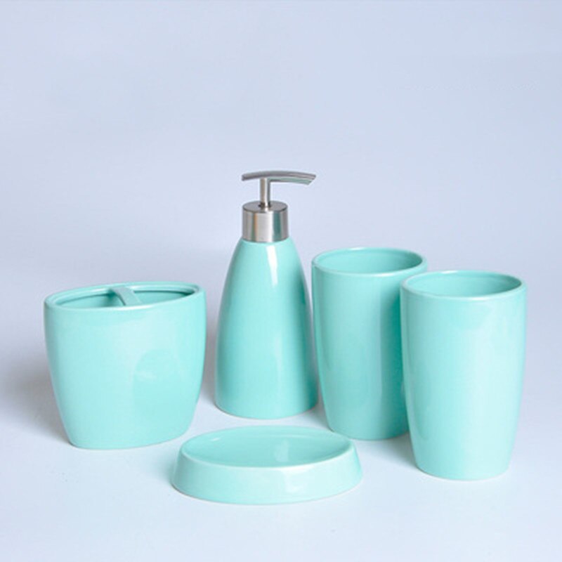 5 stk porcelæn badeværelsessæt europæisk badeværelse keramisk flydende sæbedispenser porcelæns sæbe tandbørsteholder boligindretning: D