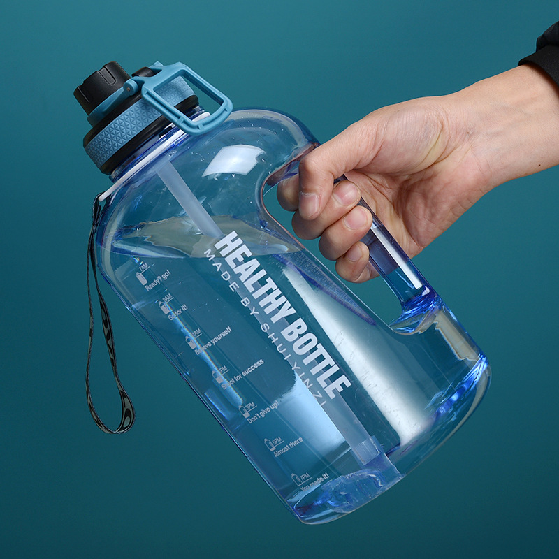 2.2L large capacity water cup sports fitness gallon straw big water bottle high temperature resistant plastic ton barrel