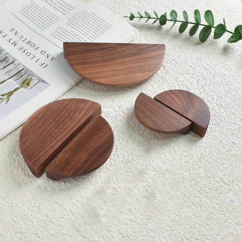 Pohjoismaiset puiset kaapin vetimet, suuret puoliympyrän muotoiset puuhuonekalujen oven vetimet, mustapähkinäiset vaatekaapin vetimet, puolikuun muotoiset puiset vetimet