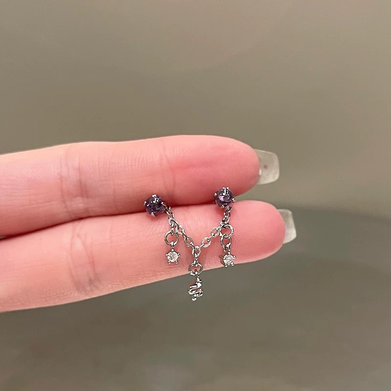 1 Uds. Orejas y tachuelas perforadas Y2K estilo gótico cadena de circón 316L acero inoxidable hueso del oído uñas mujeres joyería Punk: Chapado en zinc blanco y azul