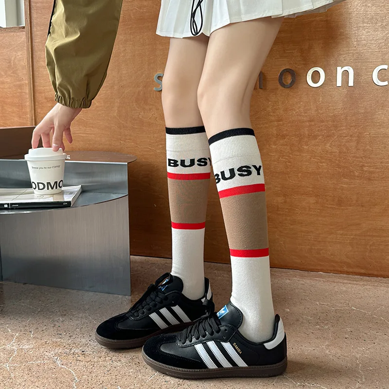 Damesmode Persoonlijkheid Trend Retro Veelzijdige Koreaanse sokken Knielengte sokken