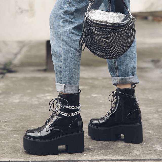 Couro de patente gótico preto botas de salto feminino sexy corrente chunky calcanhar plataforma botas femininas estilo punk tornozelo botas zíper ab670