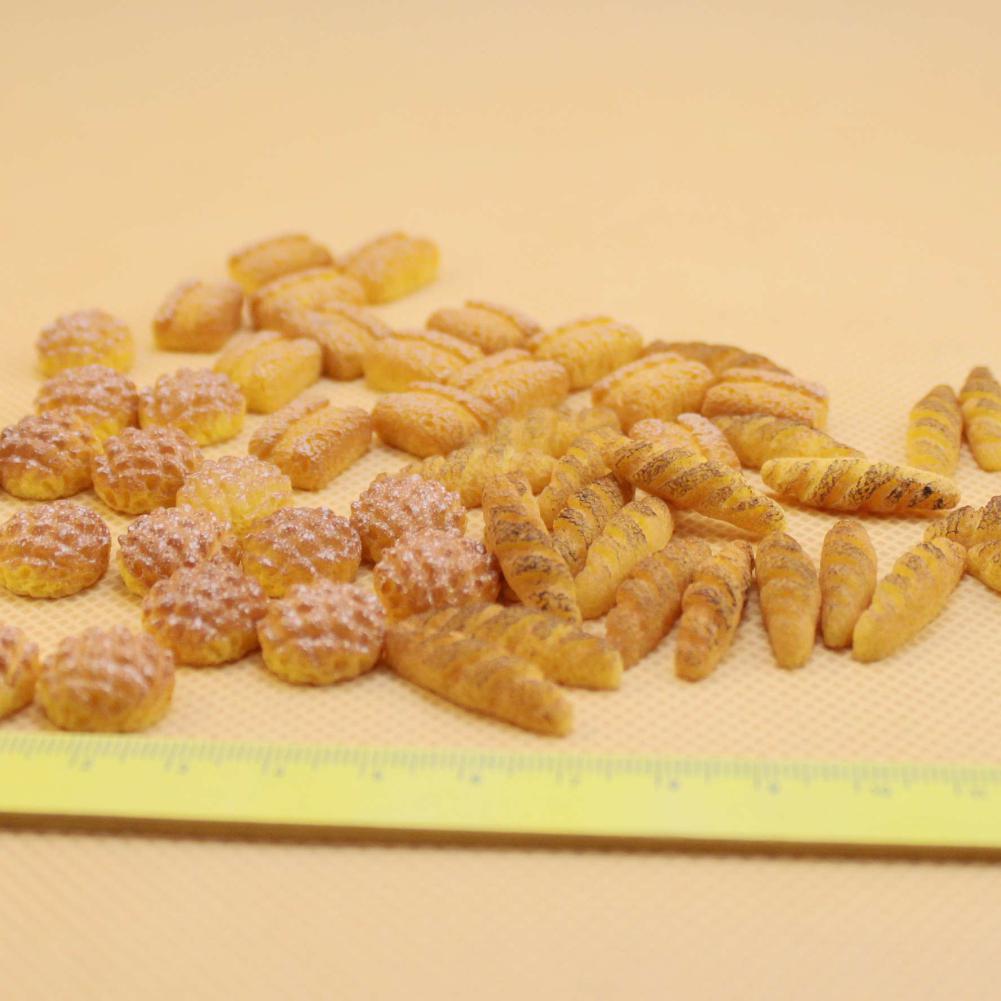 6pcs/set 1:12 Doll House Soft Cute Squishy Bread Bag Phone Bread Pendant