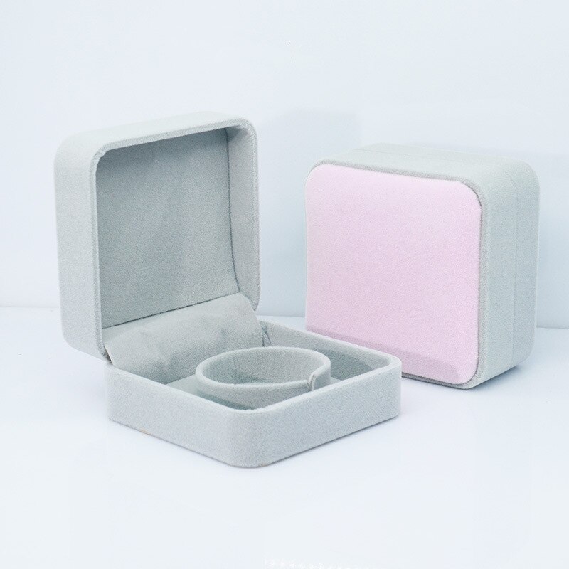 ATTRACTTO Pink&Grey Plush Bracelet Box Pounches Packing Box For Necklace Bracelet Earrings Jewelry Packaging Plush Box SXR190001: SXR190001PK