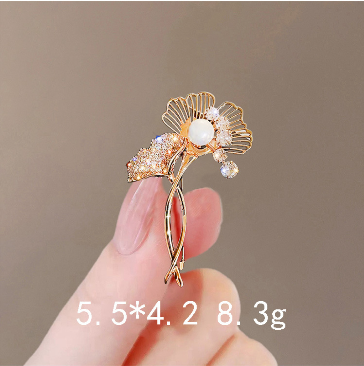 Broches de diamantes de imitación de mariposa y perlas a la para mujer, alfileres de ropa fijos de Metal elegantes, joyería diaria de alta gama al por mayor: Chapado en oro antiguo