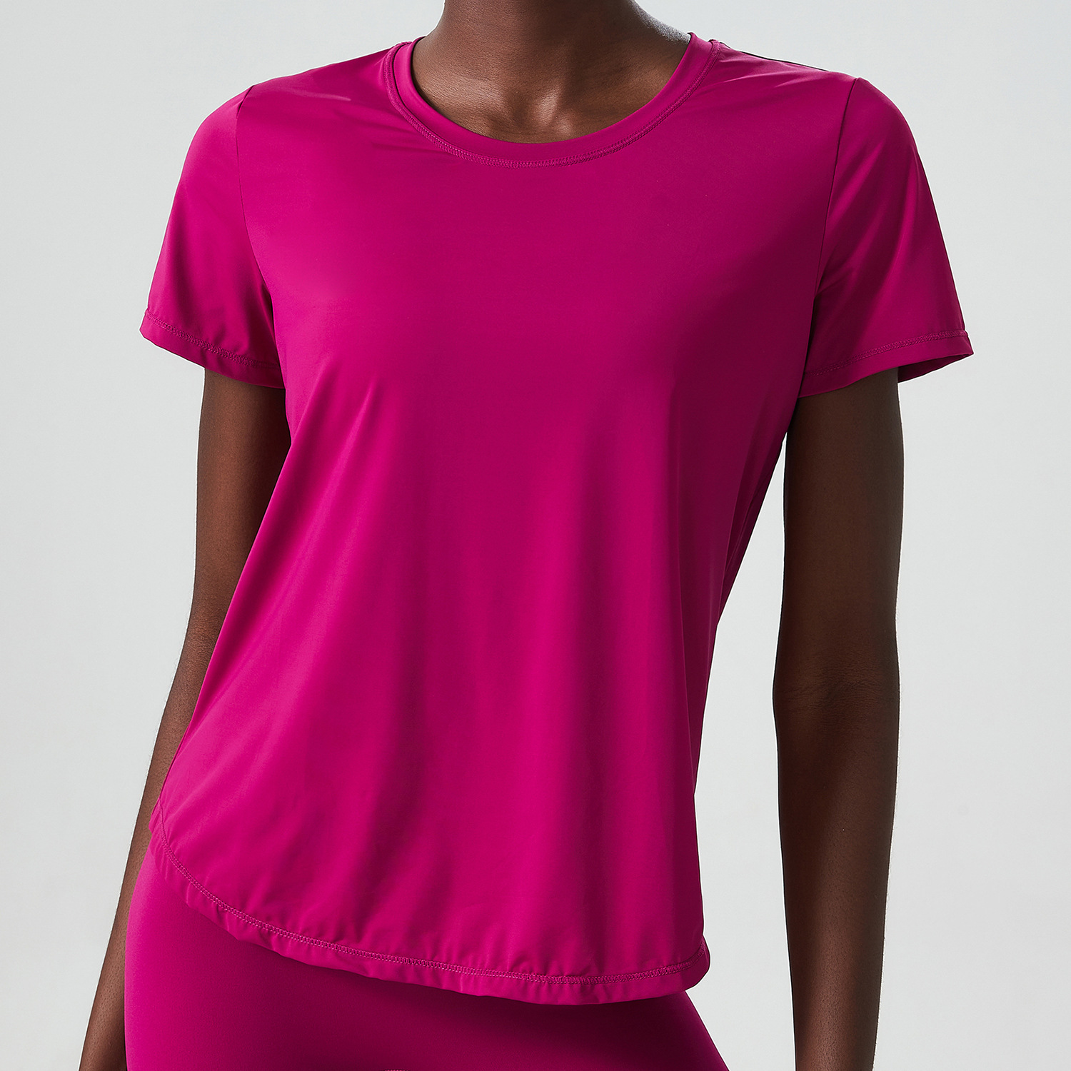 Camiseta de manga corta de Yoga para mujer, blusa suave de Color sólido, ligera y transpirable de secado rápido para gimnasio y correr, Verano: S / Negro