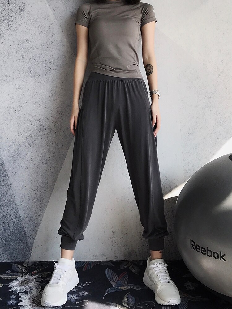 Sports Pants Women Loose Yoga Pants Sports Trousers Exercise Fitness Running Jogging Loose Workout Sport Pants Hip Hop Dance