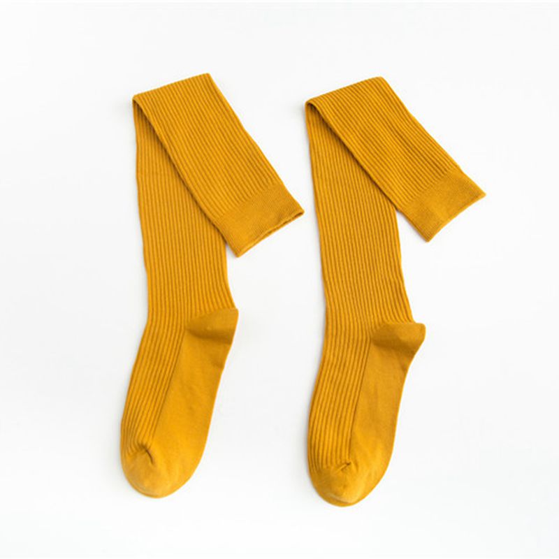 Tyyliset pitkät tuubisukat hengittävät hikeä imevät deodorantti- ja kitkaa estävät naisten polvipituiset yksiväriset pitkät tuubisukat: 03