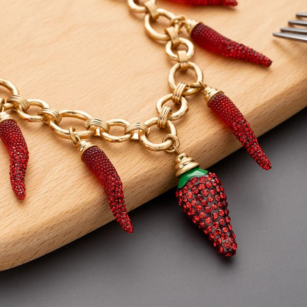Wealthyboo Bohimia Pepper Chili Necklace Cute Red Chilli Adjustable Trendy Jewelry For Women Accessories: Light Yellow Gold Color