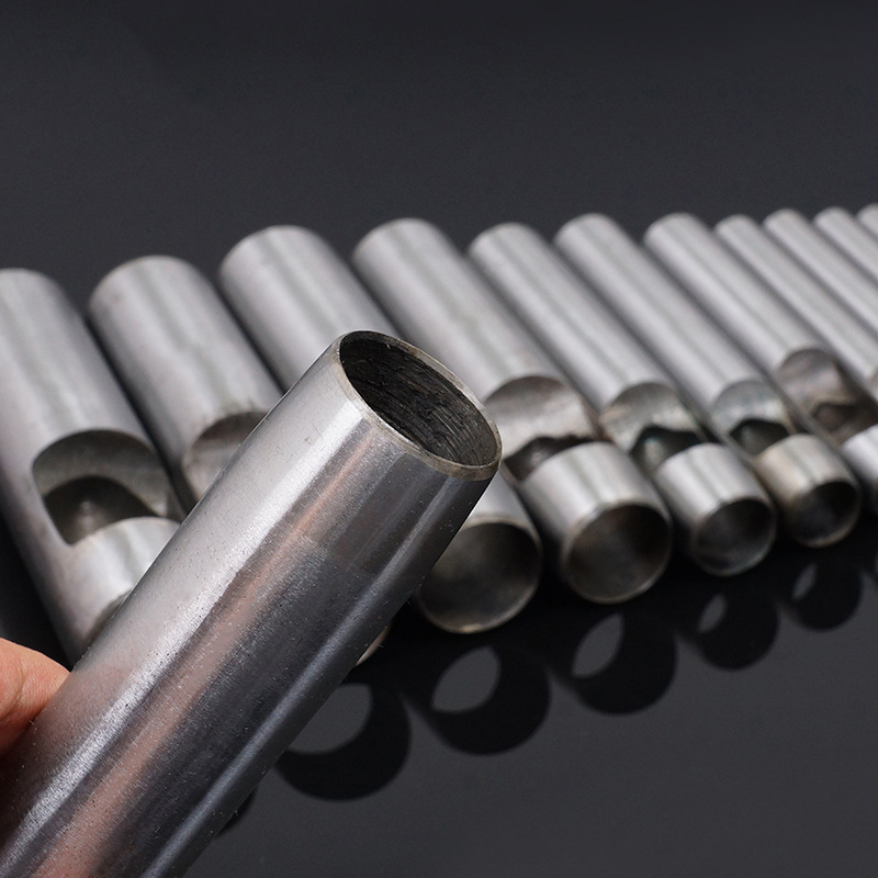 1 pezzo 45 # Utensile per punzonatura per rivetti in acciaio Utensile manuale per punzonatrice per rivetti a scatto con cappuccio singolo Borchie a punta in acciaio per scarpe per indumenti artigianali in pelle