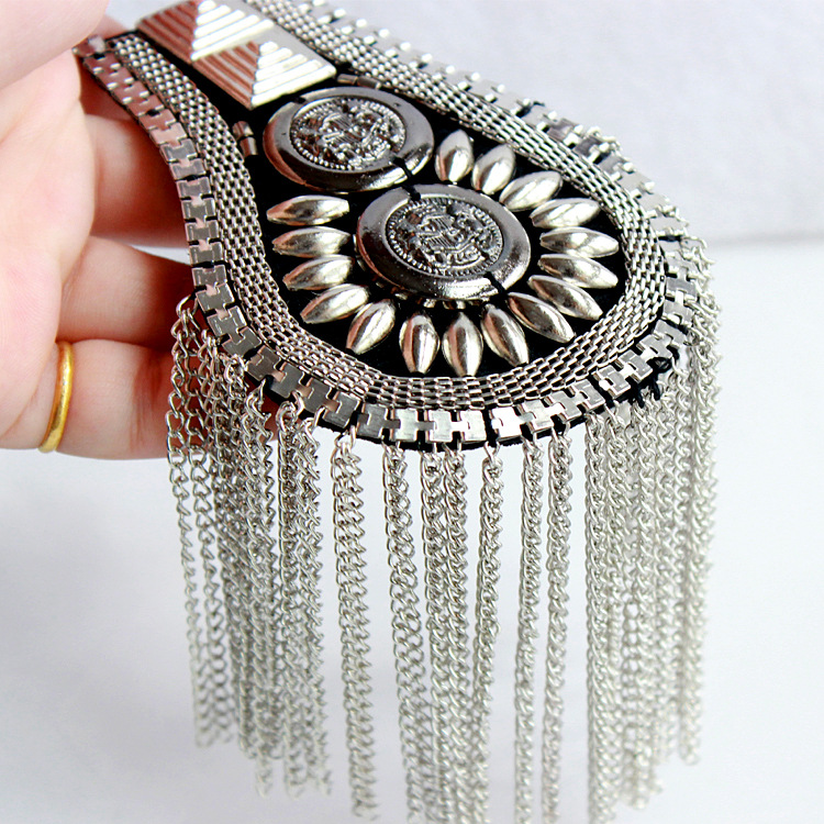 British Style Brooch Small Suit Shoulder Strap Multi Tassel Rivet Epaulet Epaulette Shirt Singer Compere Stage Jewelry