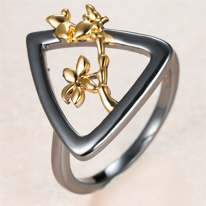 Jahrgang Weiblichen Dreieck Hohl Dünne Ring Charme Schwarz Gold Geometrische Hochzeit Ringe Für Frauen Kühlen Braut Blume Engagement Ring