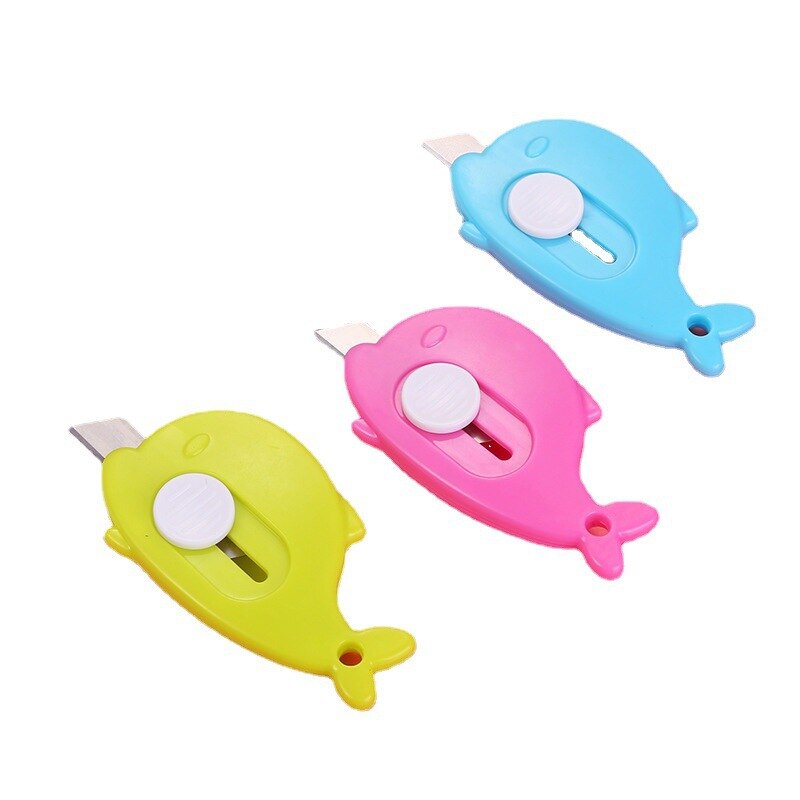Mini cuchillo Kawaii de ballena pequeña, utensilio para cortar papel, paquete exprés, pequeño, material de papelería para escuela y oficina, 2 uds.