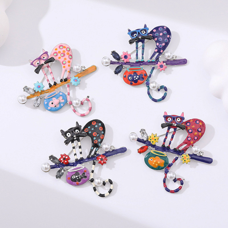 Cartoon Color Cat Enamel Brooch Cute Funny Animal Metal Badge Lapel Pin Suit Dress Jewelry Accessories For Friends