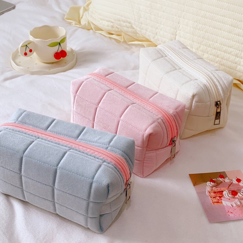 Neceser de viaje de terciopelo con cremallera para mujer, bolsa de aseo para maquillaje, bonita, de Color sólido