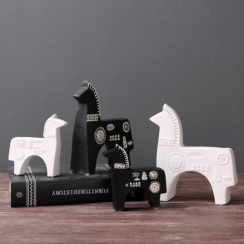 Nordisk stil hvid sort keramisk hestefigurer vintage dyrestatuer til boligindretning fe havertilbehør 13cm 20cm