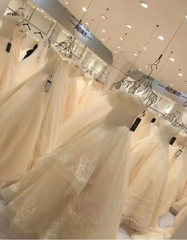 4style Iron Female Mannequin Cloth Tripod Base Paspop,Realist Mannequin Body For Wedding Display Hangers Supplies B067