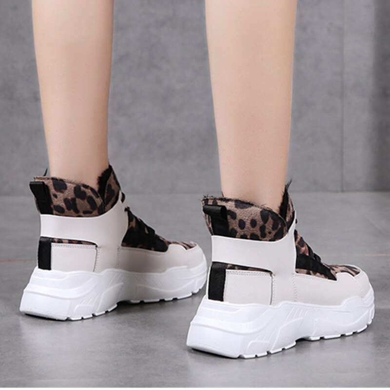 Kvinde sko leopard læder varm plys vinter høj top dame sko snøre chunky platform sneakers ruskind tyk bund sneakers