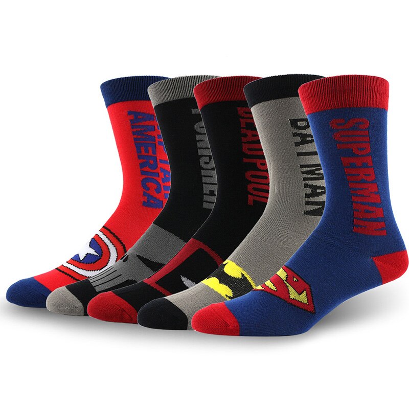 Nedenunder 5 par/parti efteråret ankom skateboarding sokker mænd kunst britishstyle streetwear hip hop calcetines: Mange helte