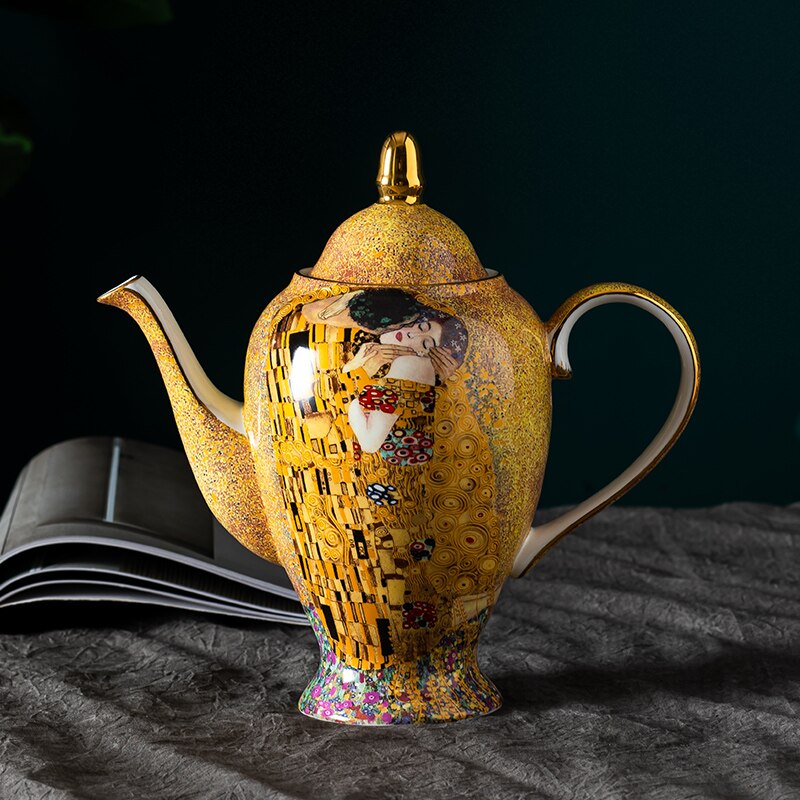 Bone China "Kus" Thee Set Theekopje Schotel Creamer Suiker Pot Theepot Mokken Lepel Dessert Platen Huishoudelijke Theewaar Coffeeware levert