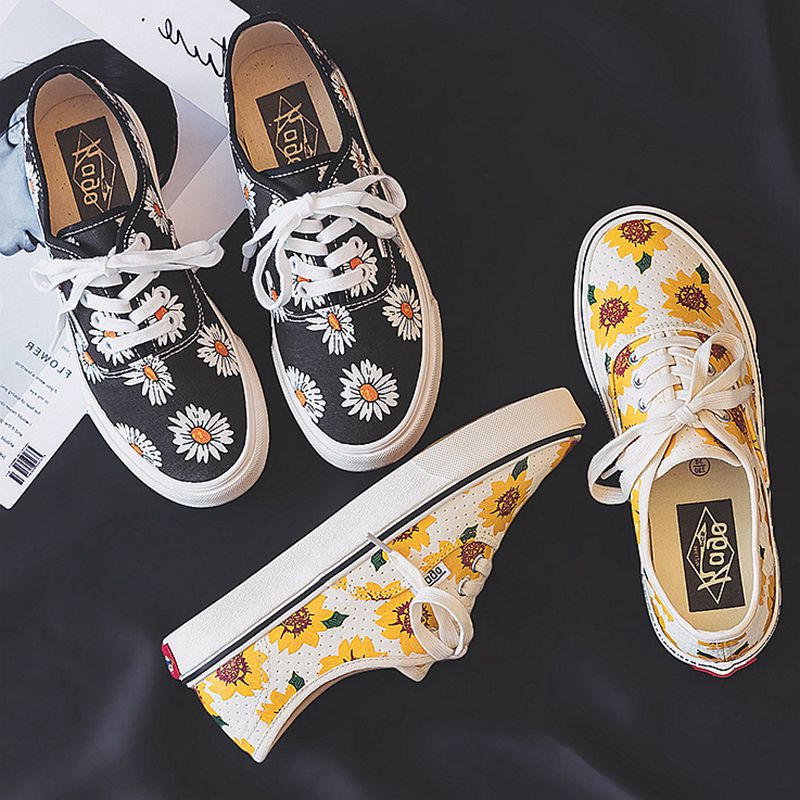 Black Sunflower Print Canvas Shoes