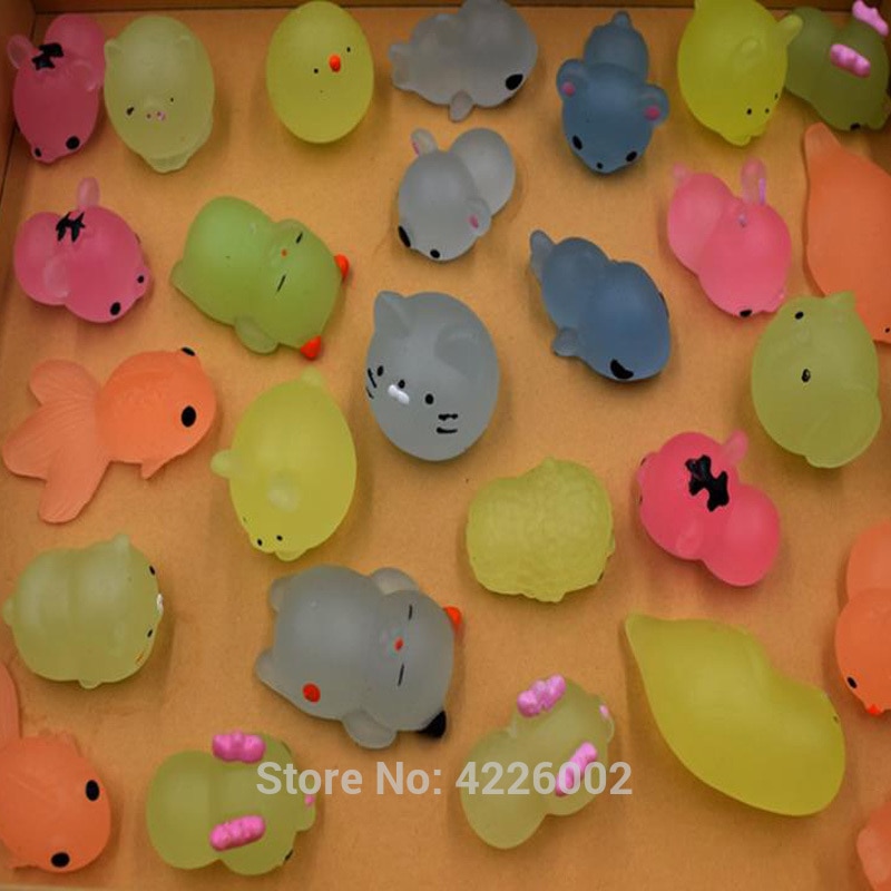 Neue Pack Mochi Squishy quetschen Katze Nette Anti-betonen-Squish einstellen Weiche Mini Ebene Squichy glühen in das dunkel Kawaii Spielzeug für freundlicher