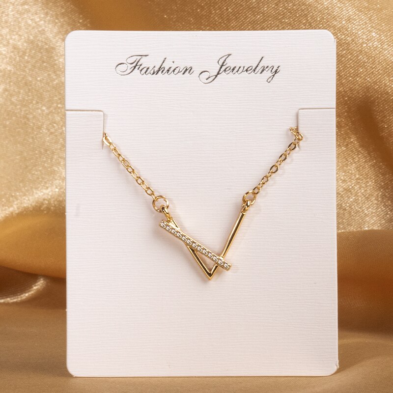 MUZHI – collier avec pendentif en forme de V pour femme, bijou Simple en titane et acier, chaîne en strass, ras du cou, d'anniversaire pour fille: gold