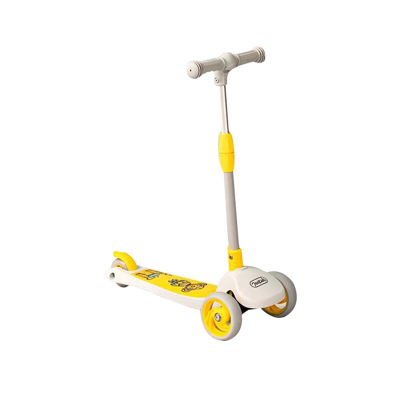 NUOVO 700 Per Bambini Per Bambini di scooter Triciclo Pieghevole Divertente Carino skateboard Memorizzabili Lampeggiante 3 ruote per 2-5 anni anni di età i bambini: yellow