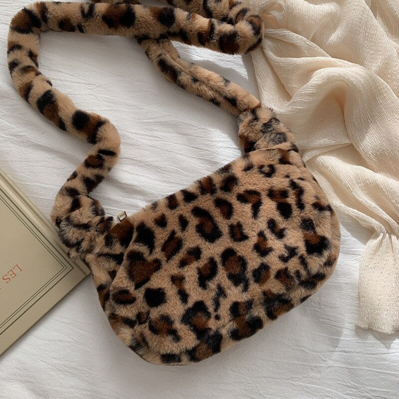 Fluffig kvinnlig handväska liten leopardmönster crossbody väska kvinnor plysch mjuk avslappnad axelväska сумка женск: Brun