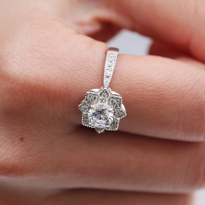 Trendy Snowflake Crystal Wedding Rings For Women Flower Leaf Silver Color Luxury AAA White Cubic Zircon ring jewerly