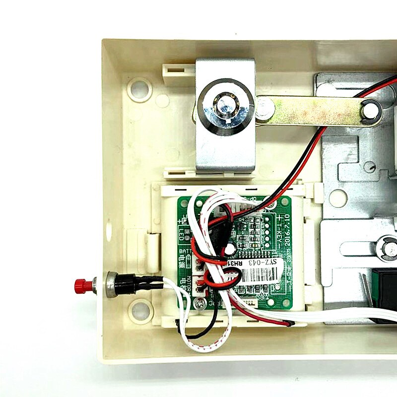 Cheap safe motor mechanism with 2 keys without electronic parts