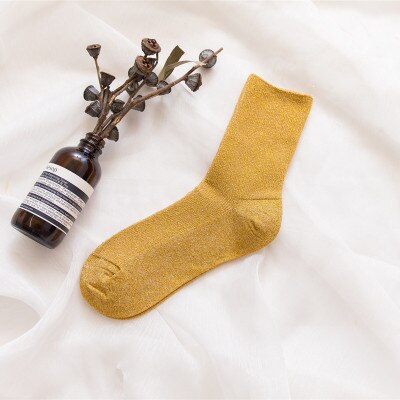 8 färger. snygga glitterstrumpor för kvinnor. glänsande ankelstrumpor i guld. casual damer ljusa retro sox högar strumpa kvinnliga meias: Gul