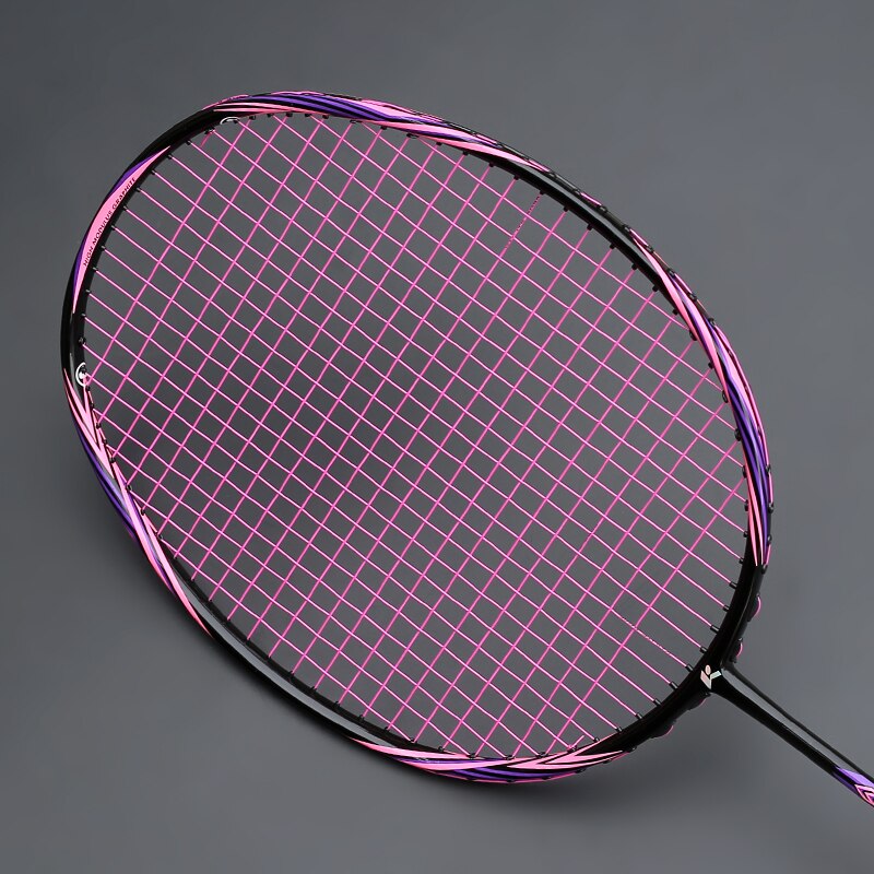 Top Super Licht 8U 62-67G Carbon Fiber Strung Badminton Rackets Offensive Type Racket Gratis Strings Zakken sport Racket