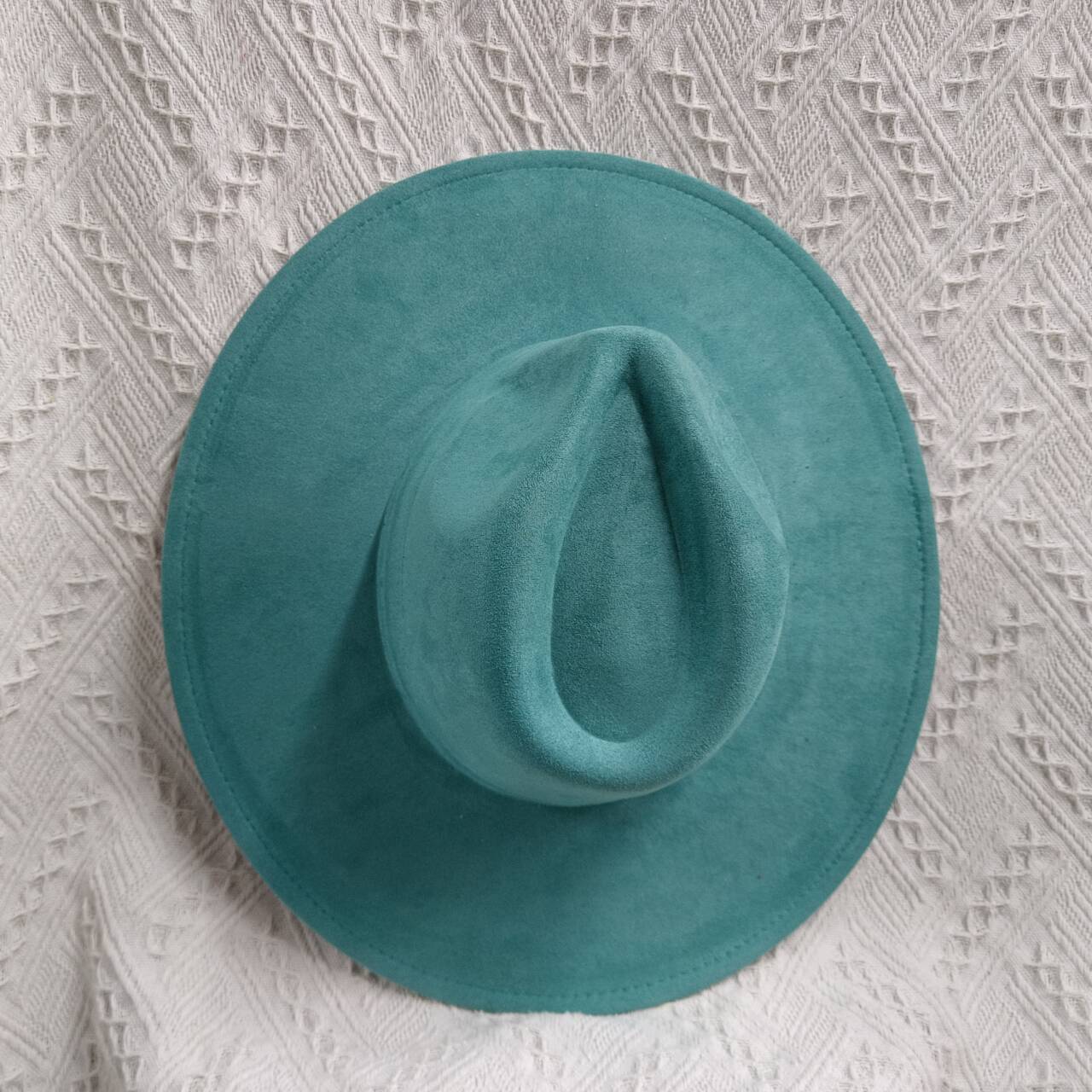 Europäische US Neue 9,5 cm Große Krempe Wildleder Zylinder für Frauen Männer Pfirsich Herz Top Jazz Fedora Hüte für Party Hochzeit Filz Kappe