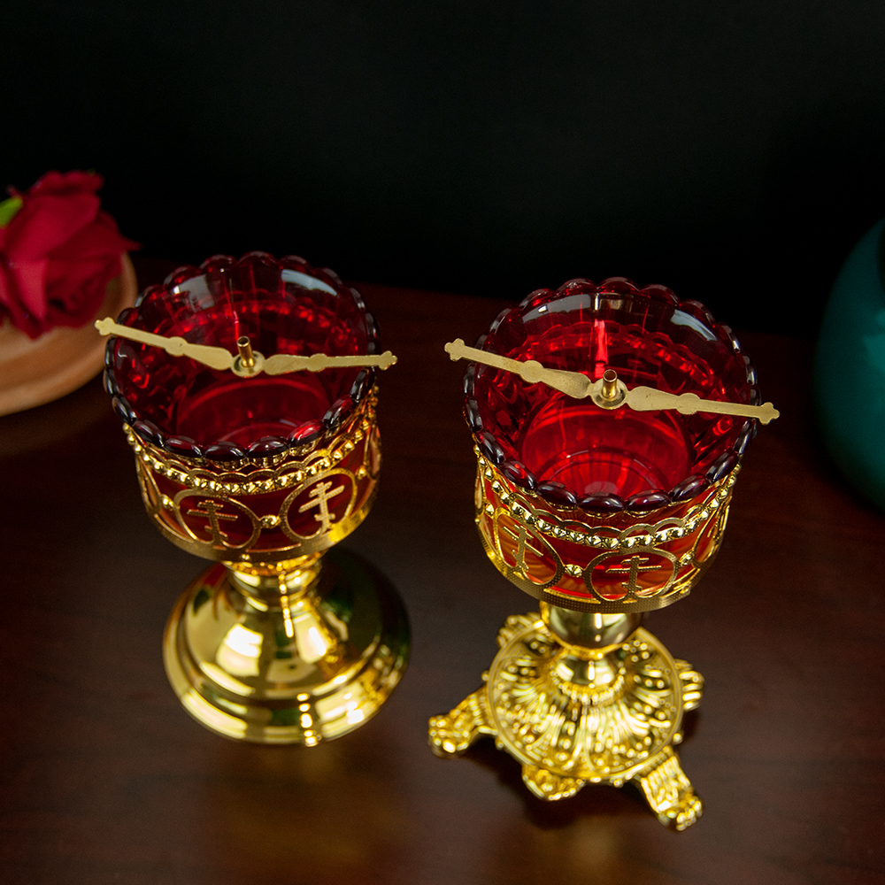 Candelabro de iglesia ortodoxa, suministros rituales religiosos, puede contener velas o aceite sagrado para quemar, con soportes para mechas