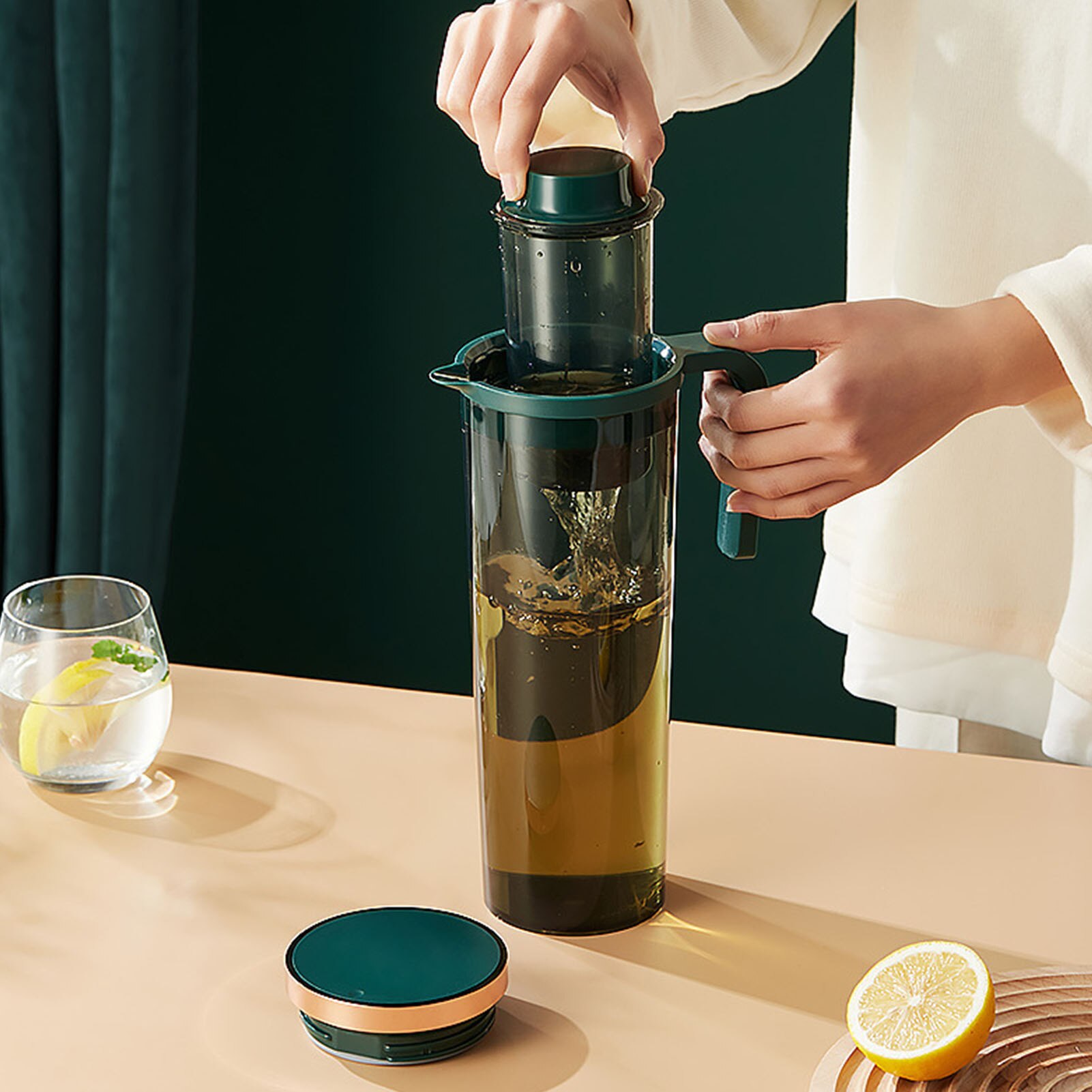 2.5L Cold Water Bottle Kitchen Kettle Jars With Filter Water Pitcher Coffee Tea Pot Transparent Decanter Jug