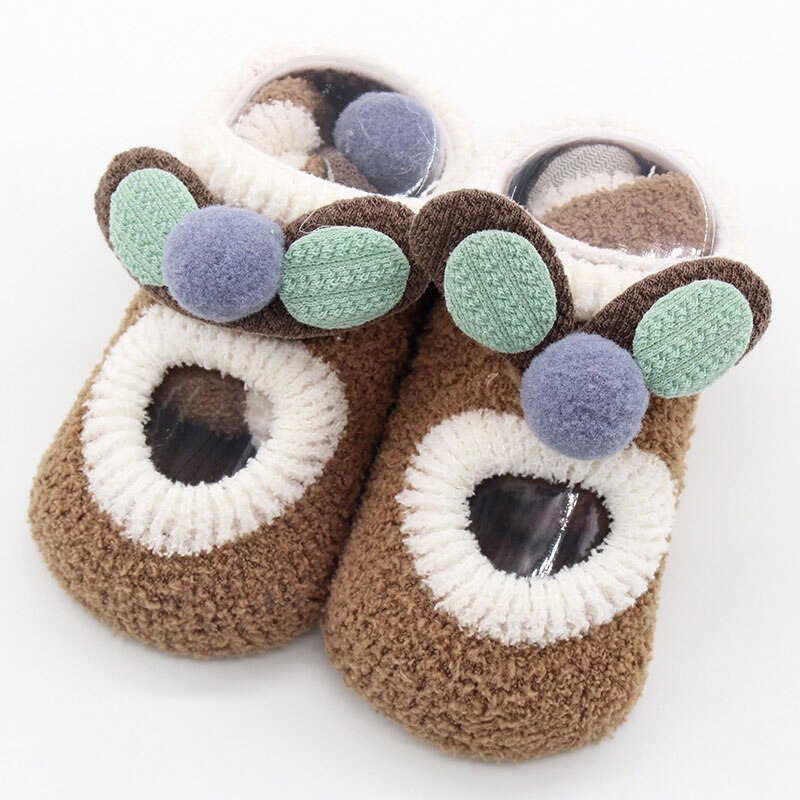 Doux dessin animé -né bébé chaussettes pour garçon fille corail velours bébé chaussettes hiver anti-dérapant tapis chaussettes infantile chaussettes