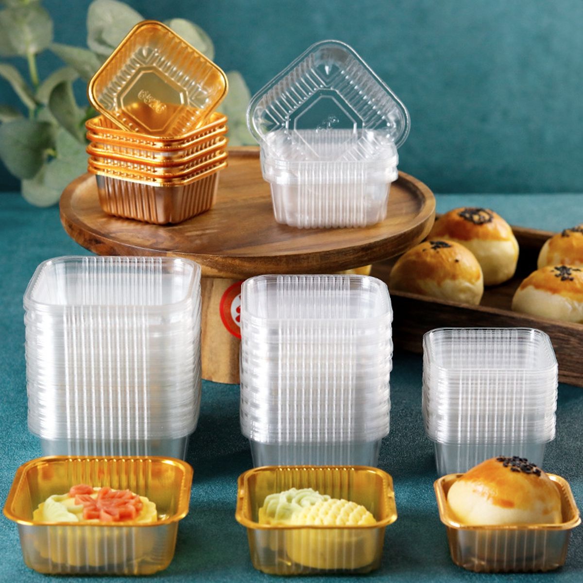 100Pcs Vierkante Maan Cake Trays Mooncake Verpakking Gebak Decoratieve Accessoires Gouden Plastic Taart Doos Voor Ei-Yolk bladerdeeg Dozen