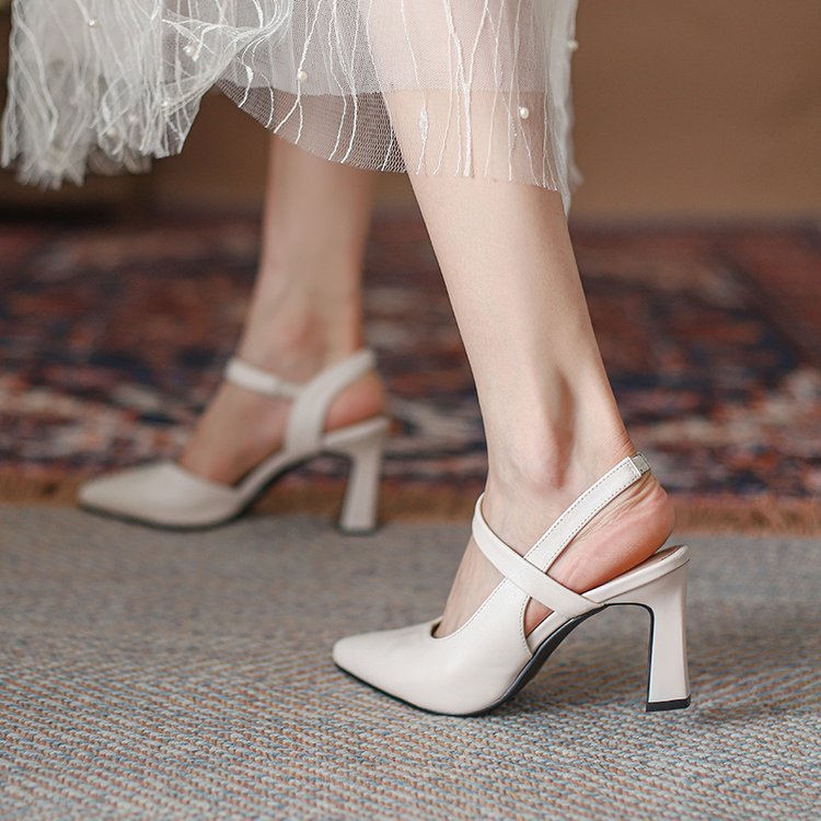 Sandalen Vrouwen Midden Hakken Zomer Wilde Chunky Hakken Enkel-Strap Pumps Gesloten Teen Terug Lege Sandalen Vrouwen