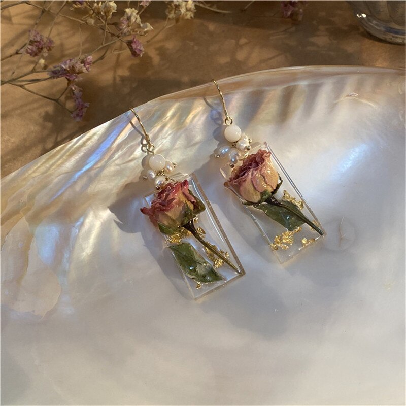 AOMU, pendientes de rosas naturales barrocas dulces, pendientes largos de perlas de hoja de oro Vintage, pendientes de flor eterna epoxi para de chica y mujer: C