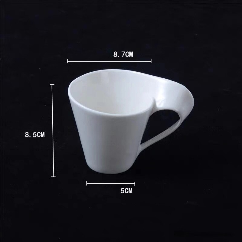 Ensemble tasse à café en céramique avec soucoupe ondulée et cuillère, petite tasse de luxe européenne pour Couple, tasse à lait en porcelaine blanche, tasse à thé de bureau: Cup