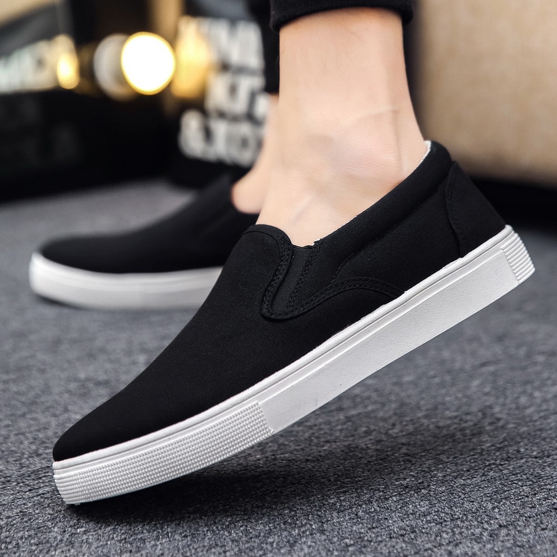 Summer Mens Canvas Shoes Casual Loafers Men Slip On Flats Breathable Comfortable Driving Shoes Flat Male Walking Sneakers White