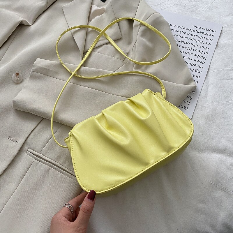 Sommar sadelväska kvinnlig molnväska shoulder messenger koreansk version av enkel fairy fold-väska: Gul