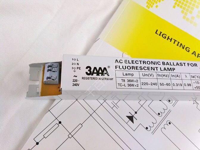 YZ-236EAA de balasto electrónico 3AAA T8, 220-240V, 2x36W, 2x40W, lámpara fluorescente L290D