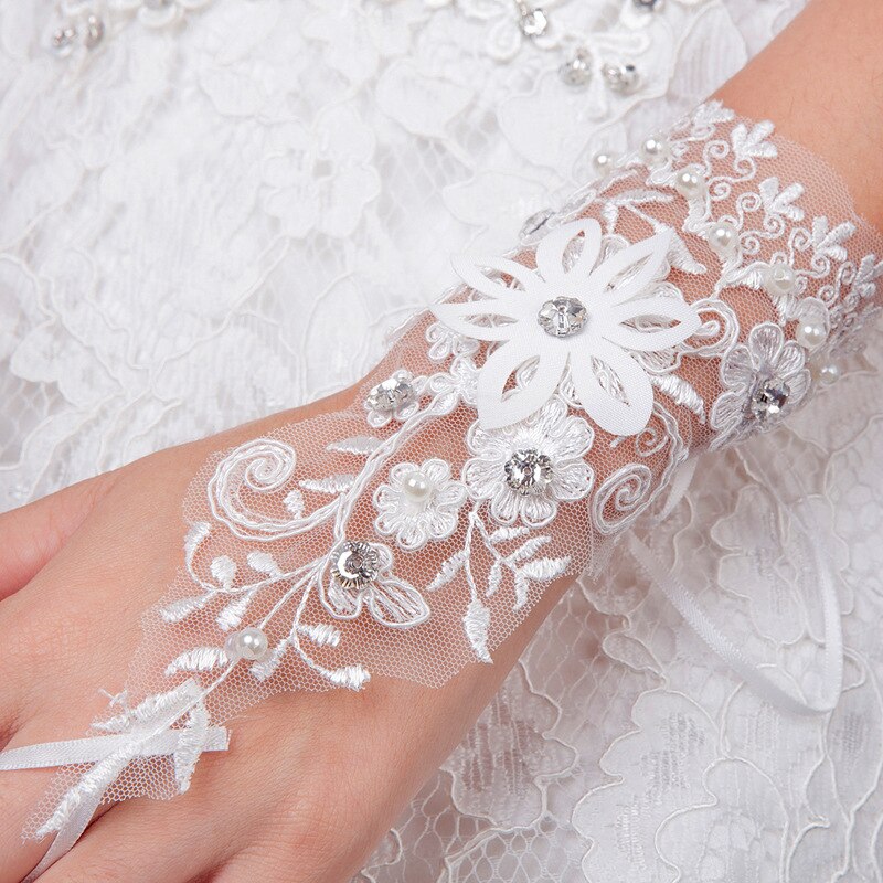 Guantes cortos de boda para novia, accesorios de novia con diamantes de imitación blancos, con cuentas de encaje y flores, sin dedos, ST017