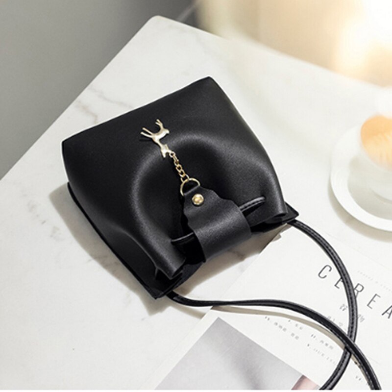 Dames pu crossbody tas portemonnee met dierenhanger, kleine schoudertas met hertenhanger: Zwart
