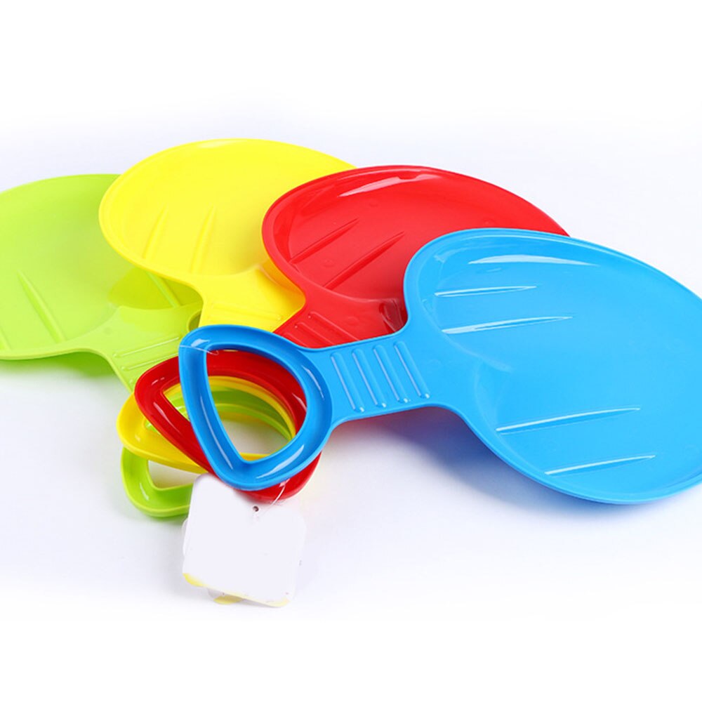 freundlicher freundlicher Schnee Rodel Gremium draussen Winter Schieberegler bergab Snowboard Zufällige Farbe