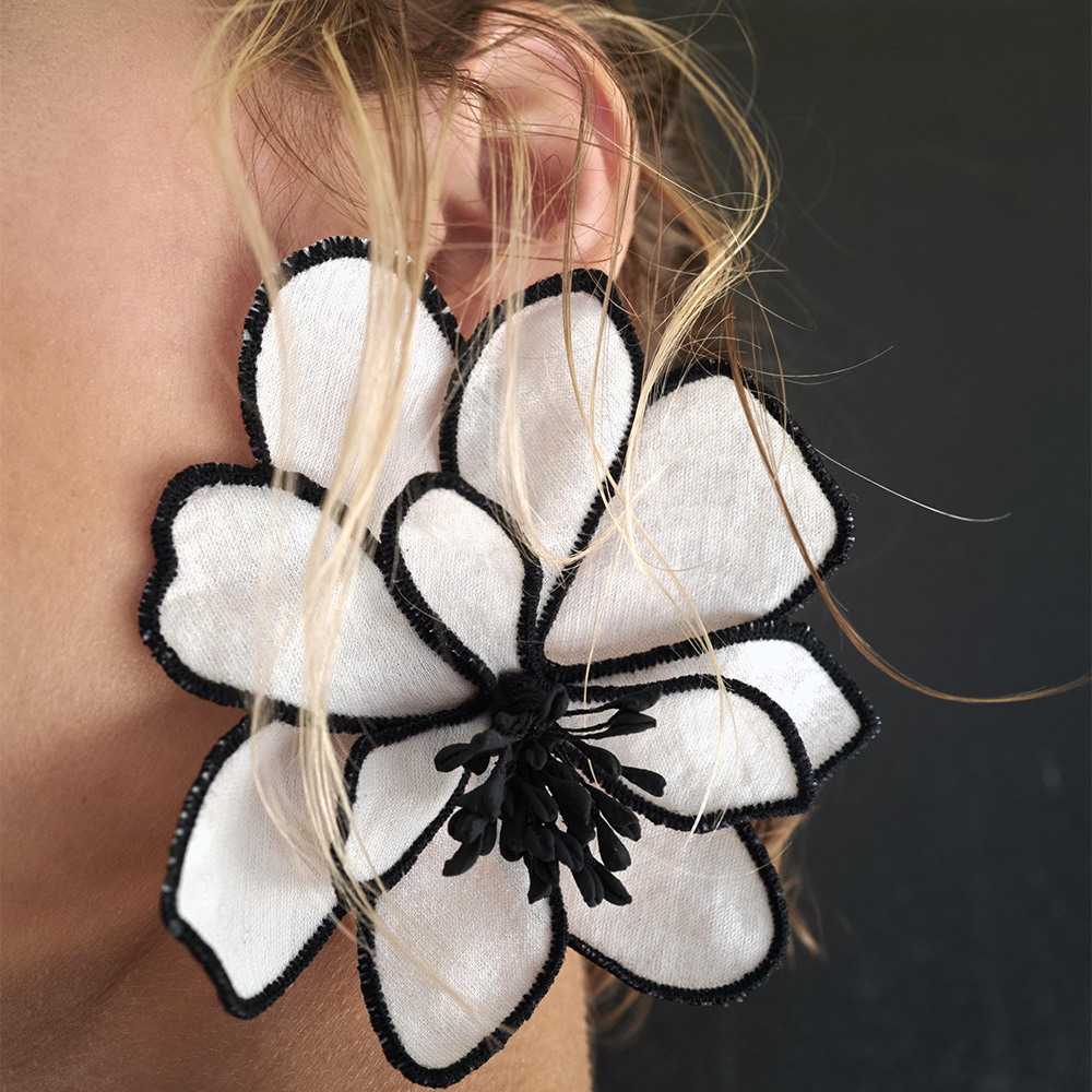 Vedawas boucles d'oreilles fleur, bohême Maxi tissu 3D fleur charme couche grand tissu fait à la main clou Floral femmes boucle d'oreille bijoux de mariage