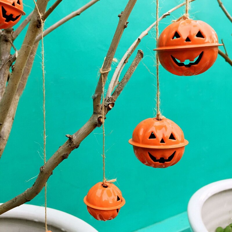 Halloween Decoratie Een Stuk Van 6 Stukken Pompoen Hoofd Metalen Bell Als Een Party Of Opknoping Op Een Boom te Versieren Levert